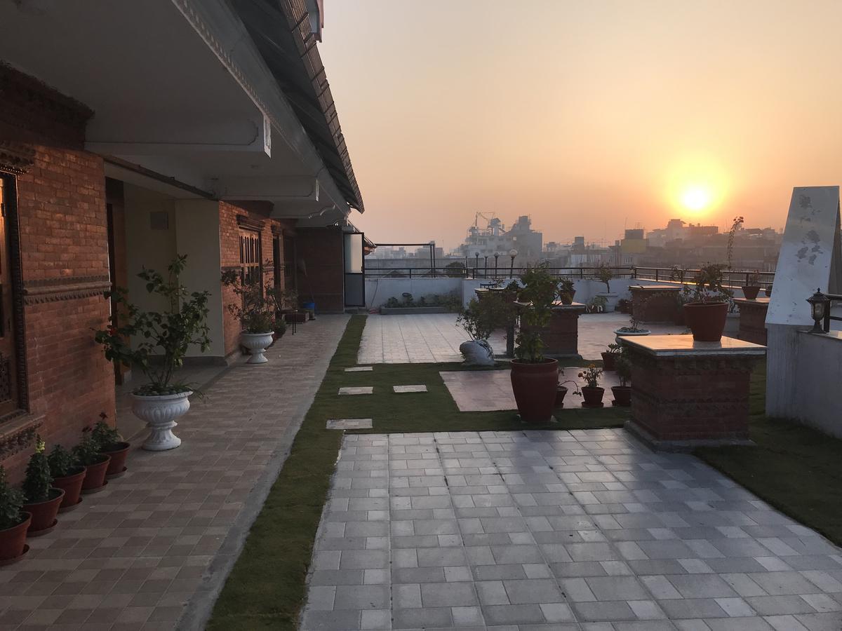 DOM Himalaya Hotel Kathmandu Bagian luar foto