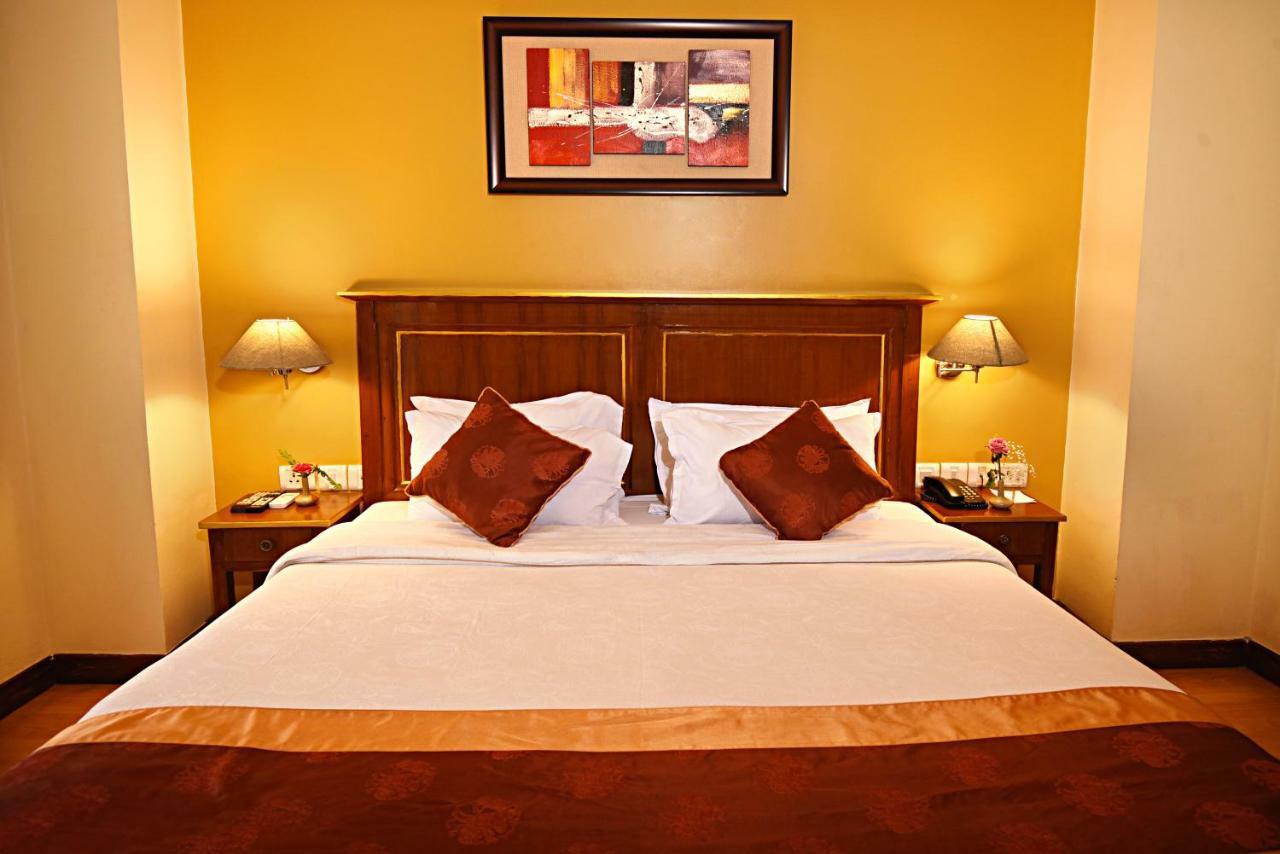 DOM Himalaya Hotel Kathmandu Bagian luar foto