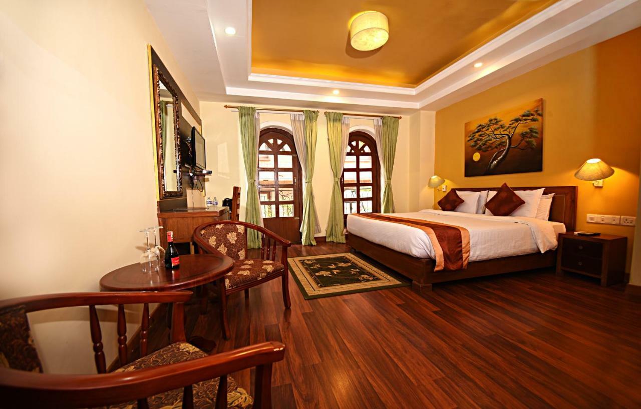 DOM Himalaya Hotel Kathmandu Bagian luar foto